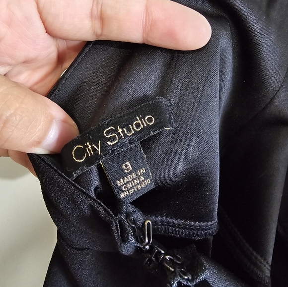 Dress - Picture 2 of 3